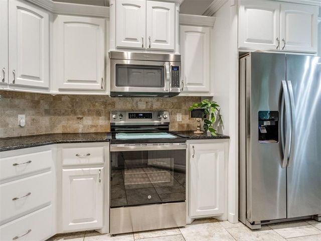 1059 Fox Run Lane, Blanchard, OK 73010