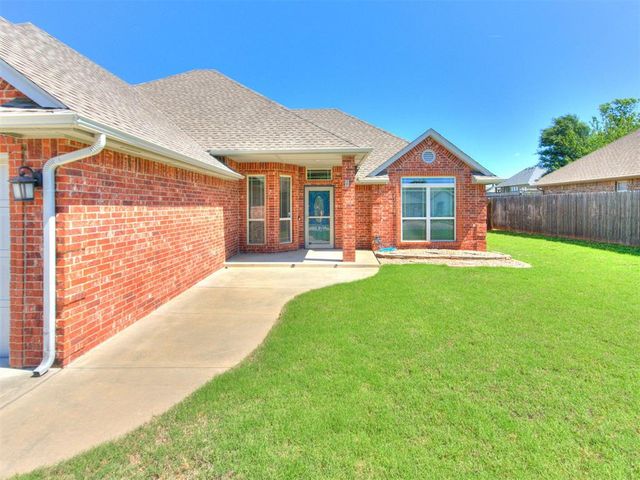 1059 Fox Run Lane, Blanchard, OK 73010