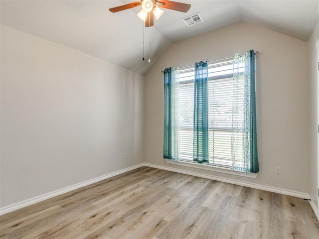1059 Fox Run Lane, Blanchard, OK 73010