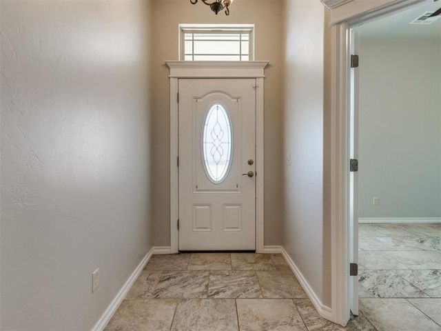 1059 Fox Run Lane, Blanchard, OK 73010