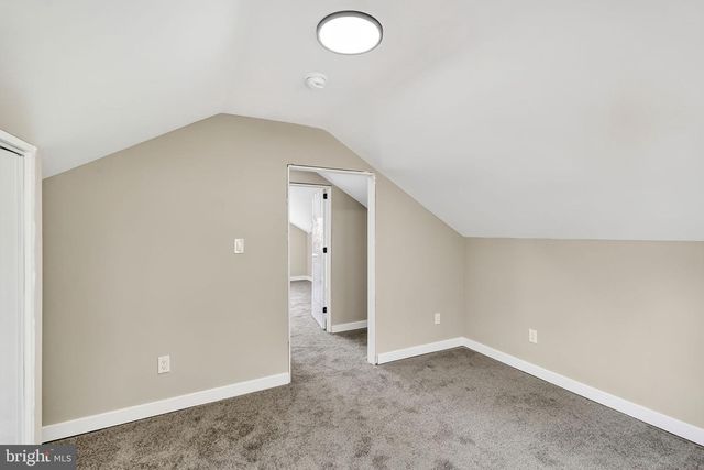 105 E DEL A VUE AVE, Carneys Point, NJ 08069