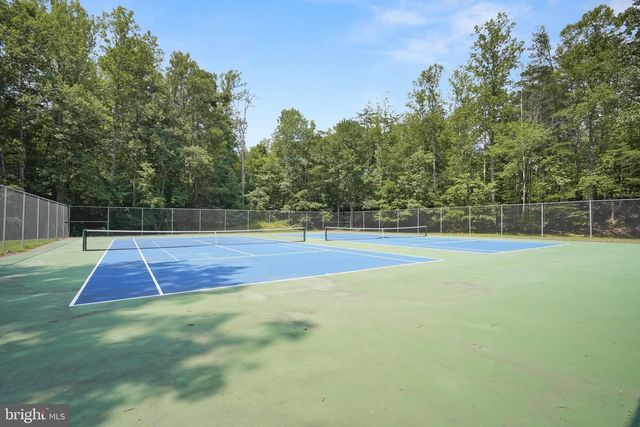 8234 CRESTMONT CIR, Springfield, VA 22153