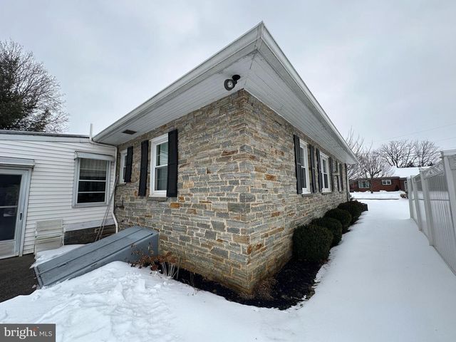 175 ORCHARD CIRCLE, Greencastle, PA 17225