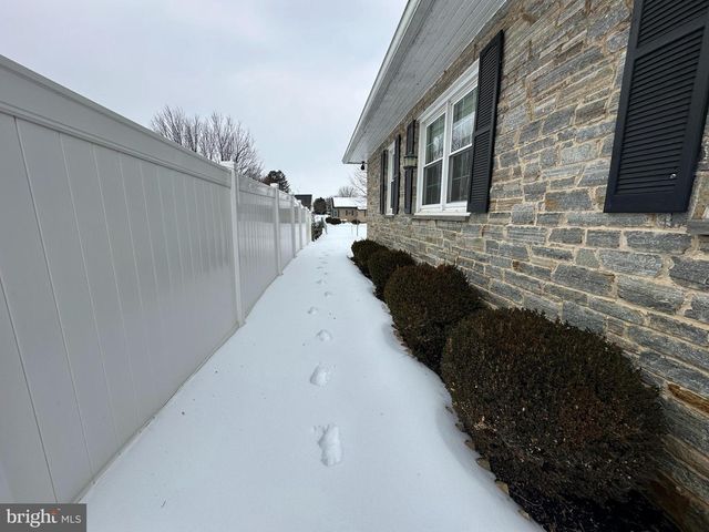 175 ORCHARD CIRCLE, Greencastle, PA 17225