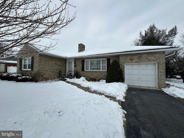 175 ORCHARD CIRCLE, Greencastle, PA 17225