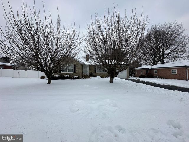 175 ORCHARD CIRCLE, Greencastle, PA 17225