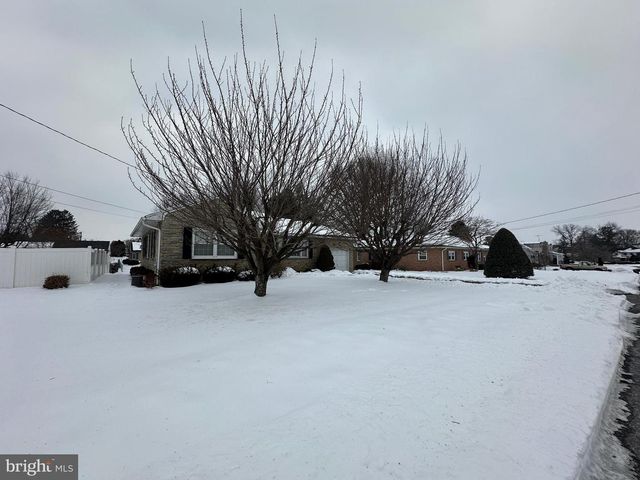 175 ORCHARD CIRCLE, Greencastle, PA 17225