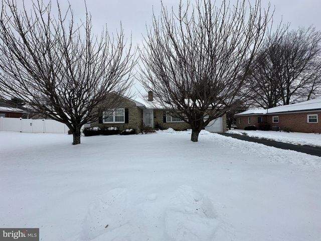 175 ORCHARD CIRCLE, Greencastle, PA 17225