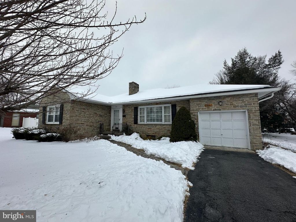 175 ORCHARD CIRCLE, Greencastle, PA 17225