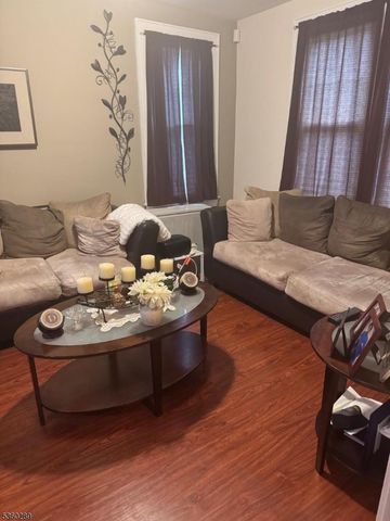 2509 Ogden St, Linden City, NJ 07036