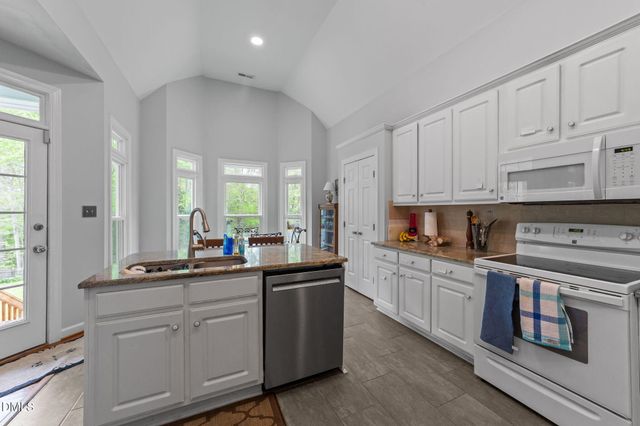 105 Michael Way, Clayton, NC 27520