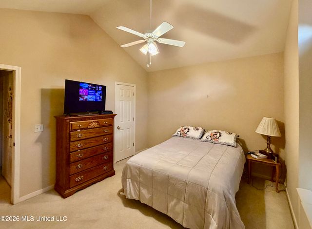211 S Twin Lakes, Clinton, MS 39056