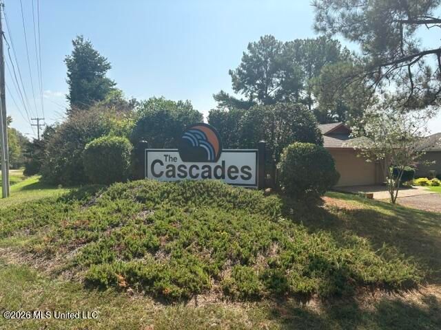 211 S Twin Lakes, Clinton, MS 39056