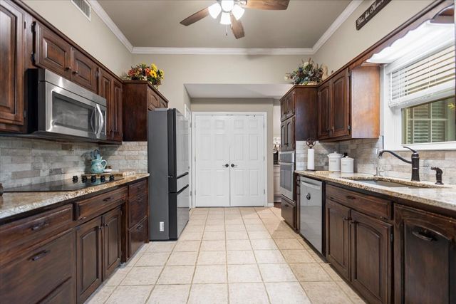 226 Pinewood Lane, Hideaway, TX 75771