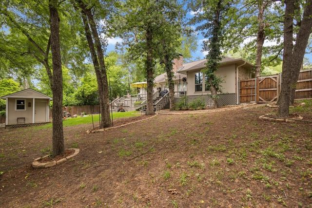226 Pinewood Lane, Hideaway, TX 75771