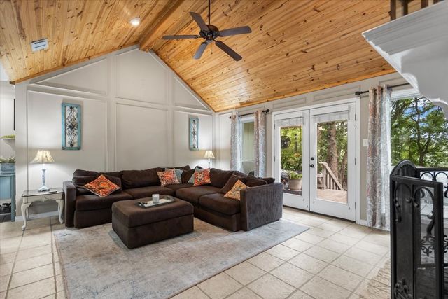 226 Pinewood Lane, Hideaway, TX 75771