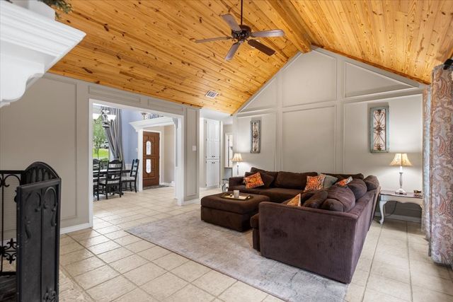 226 Pinewood Lane, Hideaway, TX 75771