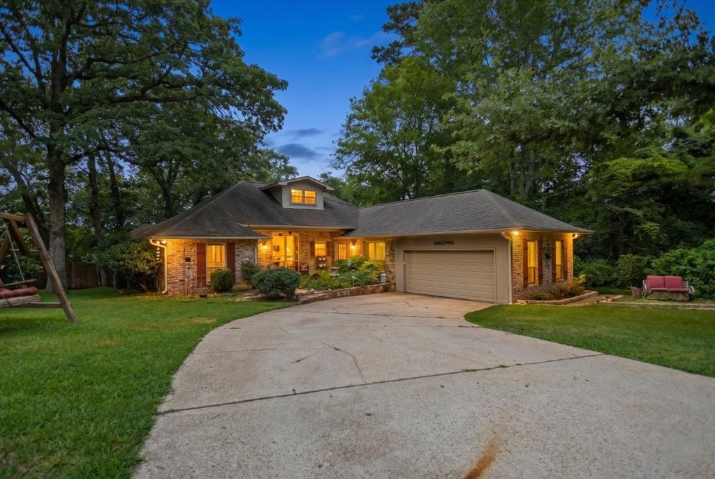 226 Pinewood Lane, Hideaway, TX 75771