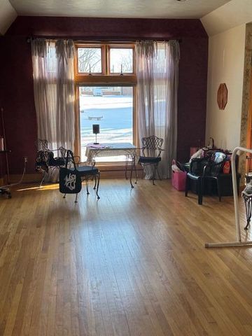 211 W 10th Street, Michigan City, IN 46360