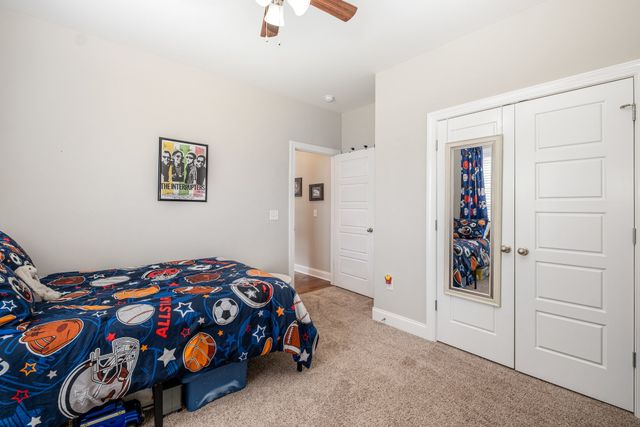 2303 Lionheart Dr, Murfreesboro, TN 37130