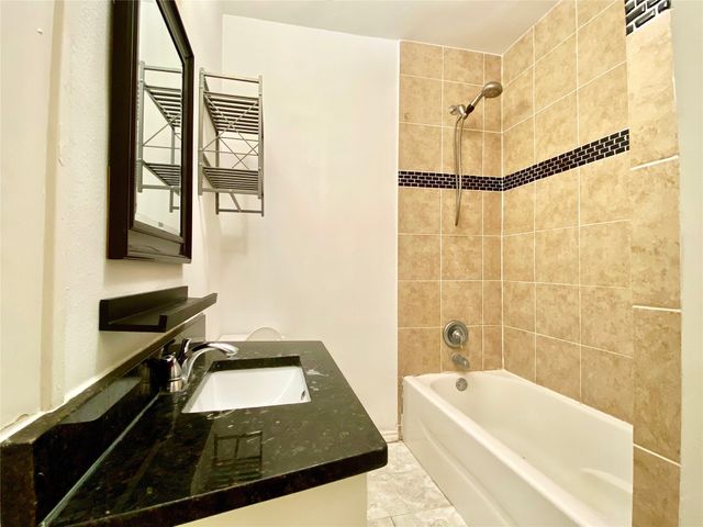 3717 Throckmorton Street, Dallas, TX 75219