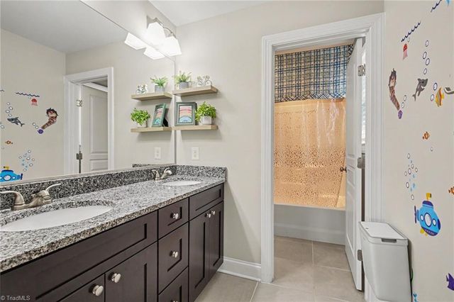 199 Meadowfield Run, Clemmons, NC 27012
