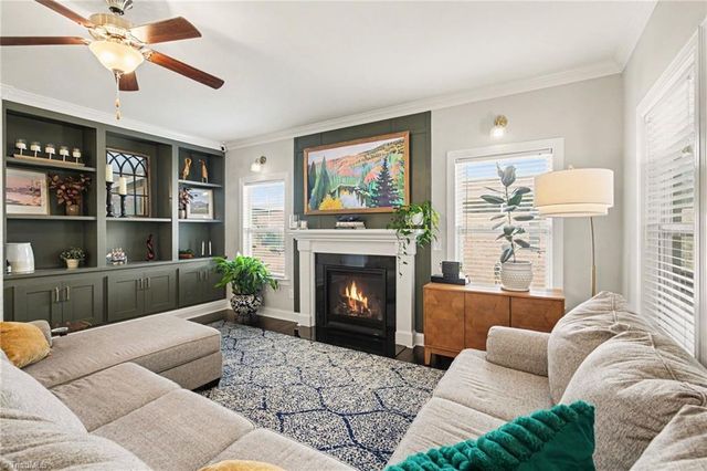 199 Meadowfield Run, Clemmons, NC 27012