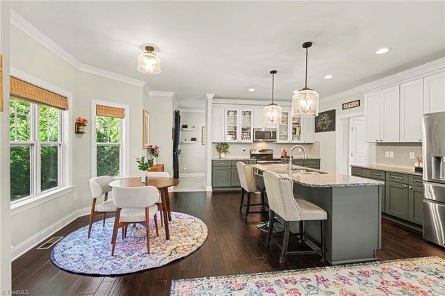 199 Meadowfield Run, Clemmons, NC 27012
