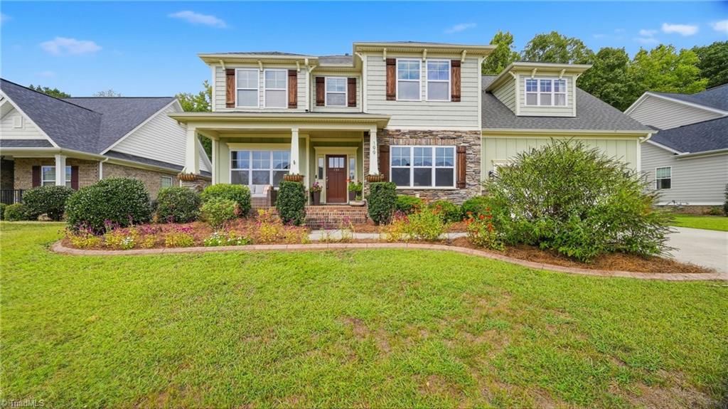 199 Meadowfield Run, Clemmons, NC 27012
