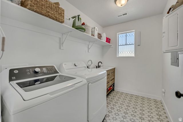 3263 S LINCOLN LN, Syracuse, UT 84075
