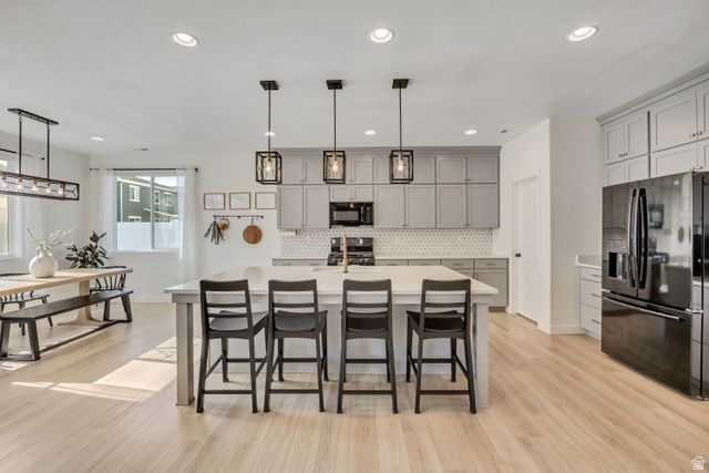 3263 S LINCOLN LN, Syracuse, UT 84075