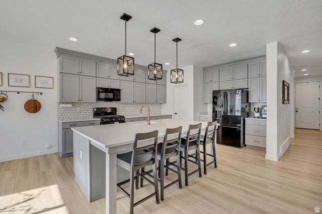 3263 S LINCOLN LN, Syracuse, UT 84075