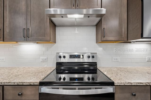 435 Blue Jay Ln, Bluffton, SC 29909