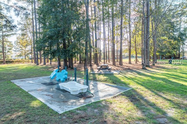 435 Blue Jay Ln, Bluffton, SC 29909