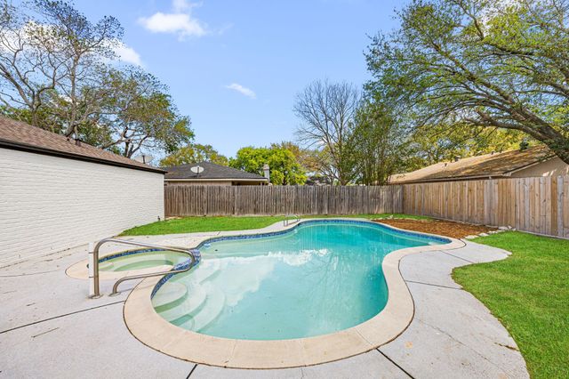 13607 Cherrydown Street, Sugar Land, TX 77498