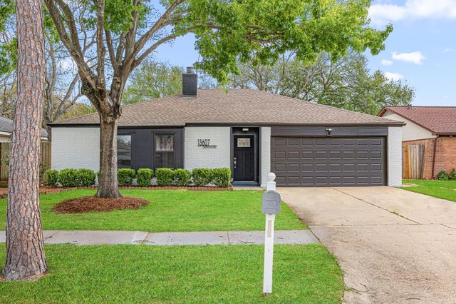 13607 Cherrydown Street, Sugar Land, TX 77498