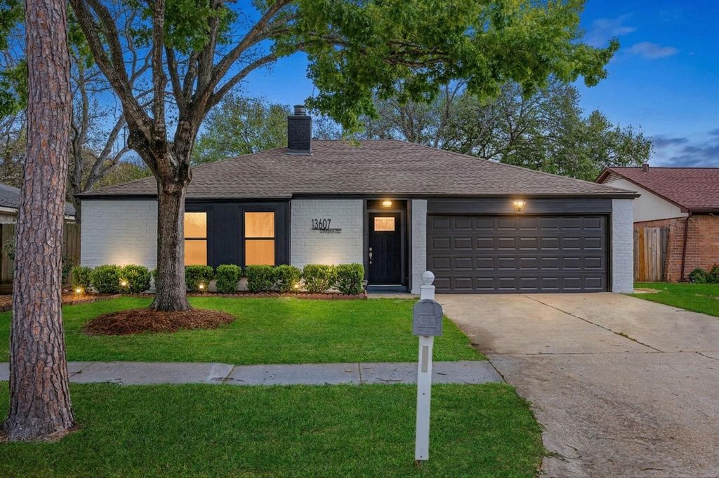 13607 Cherrydown Street, Sugar Land, TX 77498
