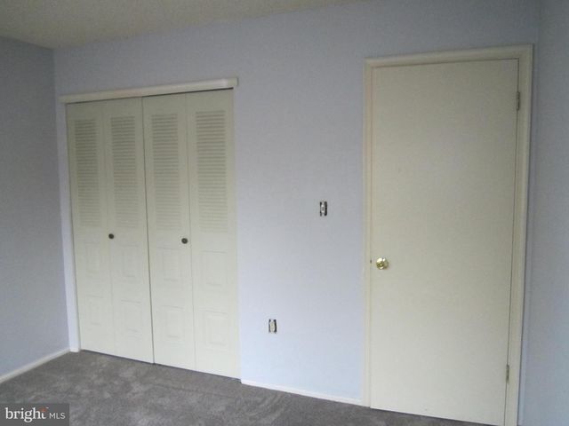 92 VERSAILLES CT, Hamilton, NJ 08619