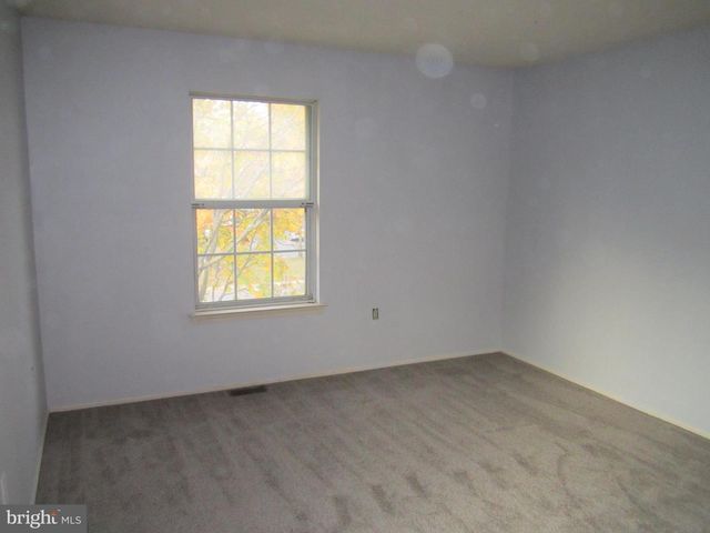 92 VERSAILLES CT, Hamilton, NJ 08619