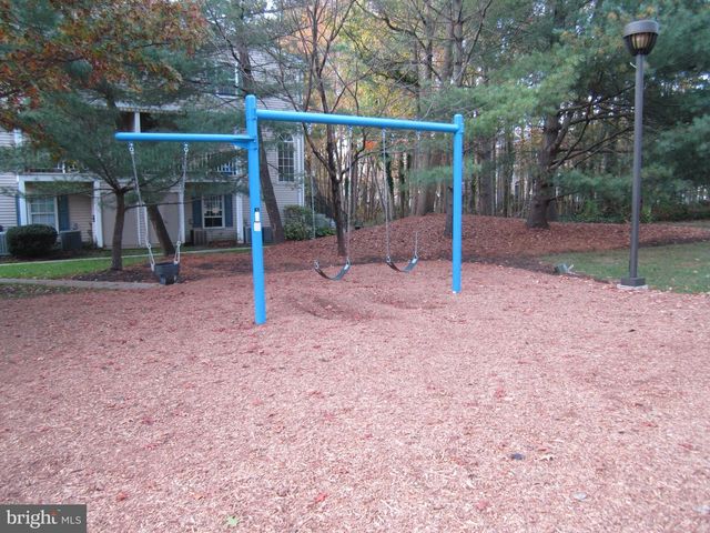 92 VERSAILLES CT, Hamilton, NJ 08619
