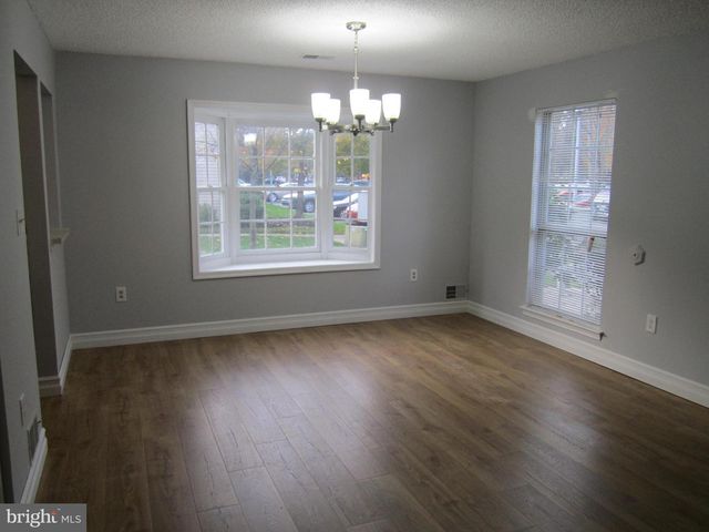 92 VERSAILLES CT, Hamilton, NJ 08619