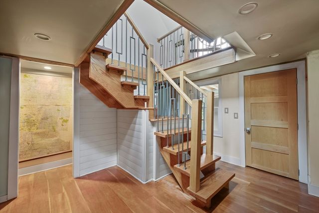 9 Castle Hill Rd, Stockbridge, MA 01262