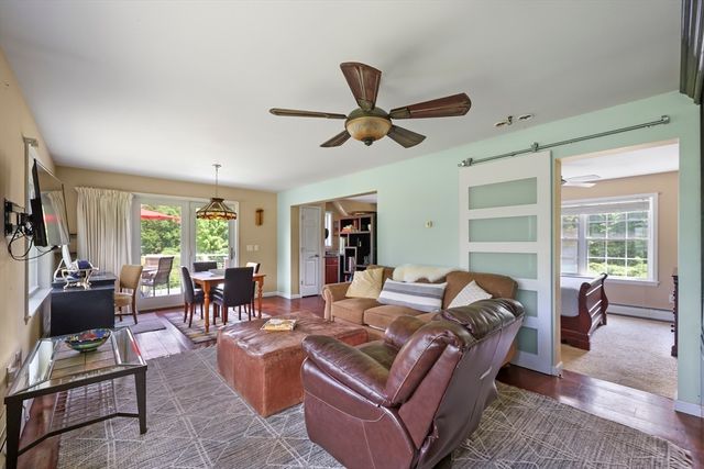 9 Castle Hill Rd, Stockbridge, MA 01262