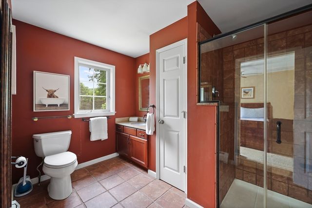 9 Castle Hill Rd, Stockbridge, MA 01262