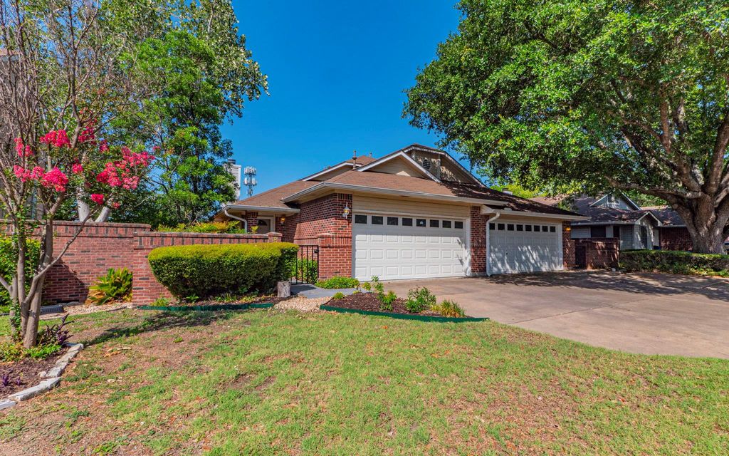 1007 Markham LN B, Austin, TX 78753
