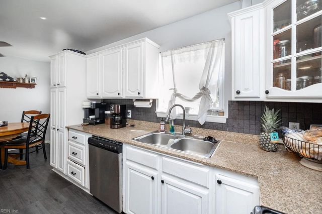 3940 Starboard RD, Chesapeake, VA 23321