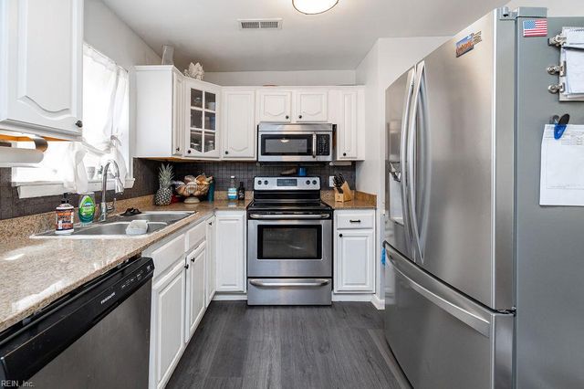 3940 Starboard RD, Chesapeake, VA 23321