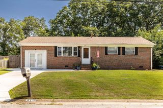 3940 Starboard RD, Chesapeake, VA 23321