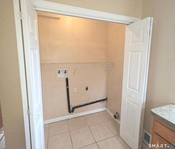 153 Tudor Street 2, Waterbury, CT 06704