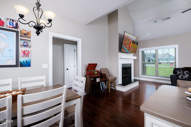 2899 Alden Glenn Court, Sevierville, TN 37876